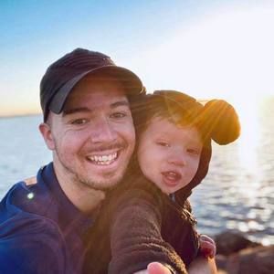 Meet your Posher, Jonathan